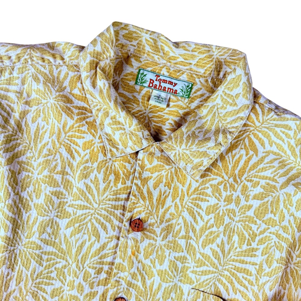Tommy Bahama Button‎ Down Shirt Mens Large Tan Silk Leaf Vintage Campy Tropical